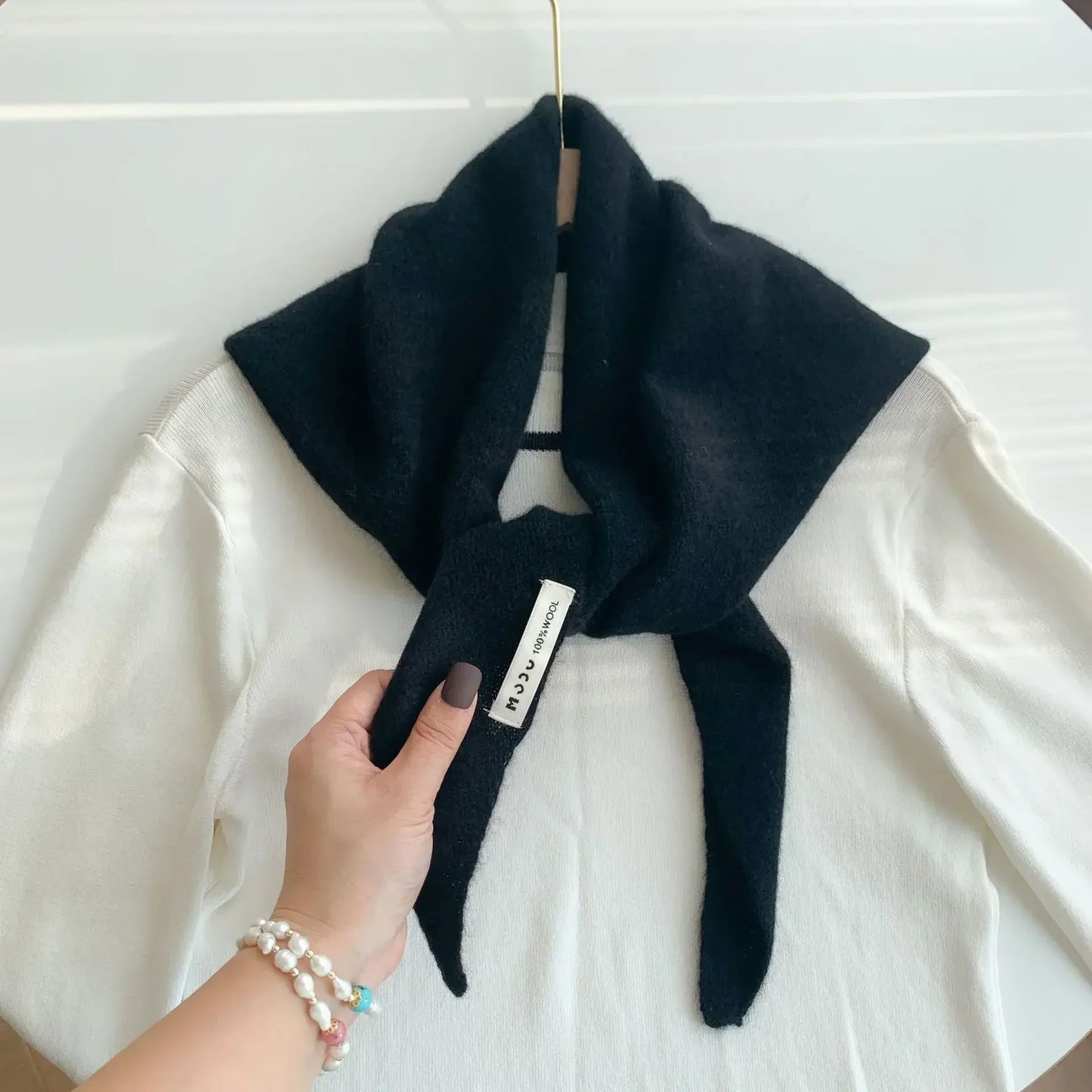 Écharpe Femme Laine Triangle – Chaude & Tendance