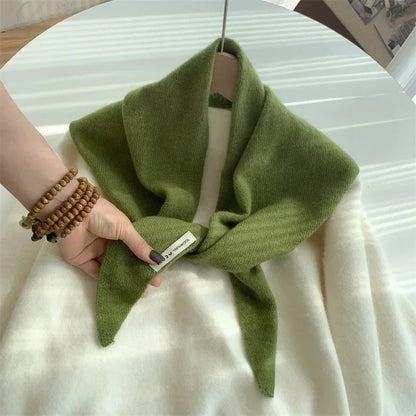 Écharpe Femme Laine Triangle – Chaude & Tendance