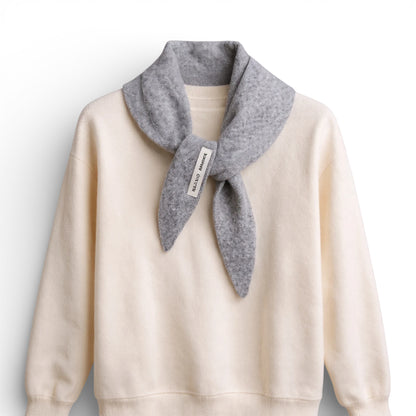 Écharpe femme en laine triangle gris clair