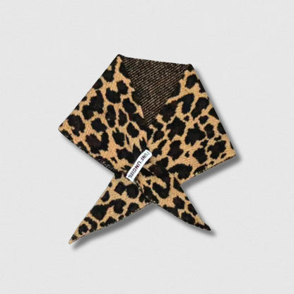 Écharpe léopard triangulaire beige femme – Maison Amavia