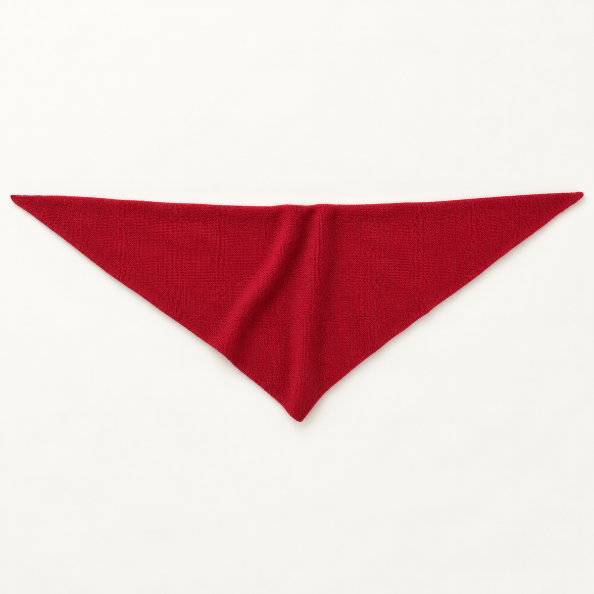Écharpe triangle femme en laine rouge dépliée