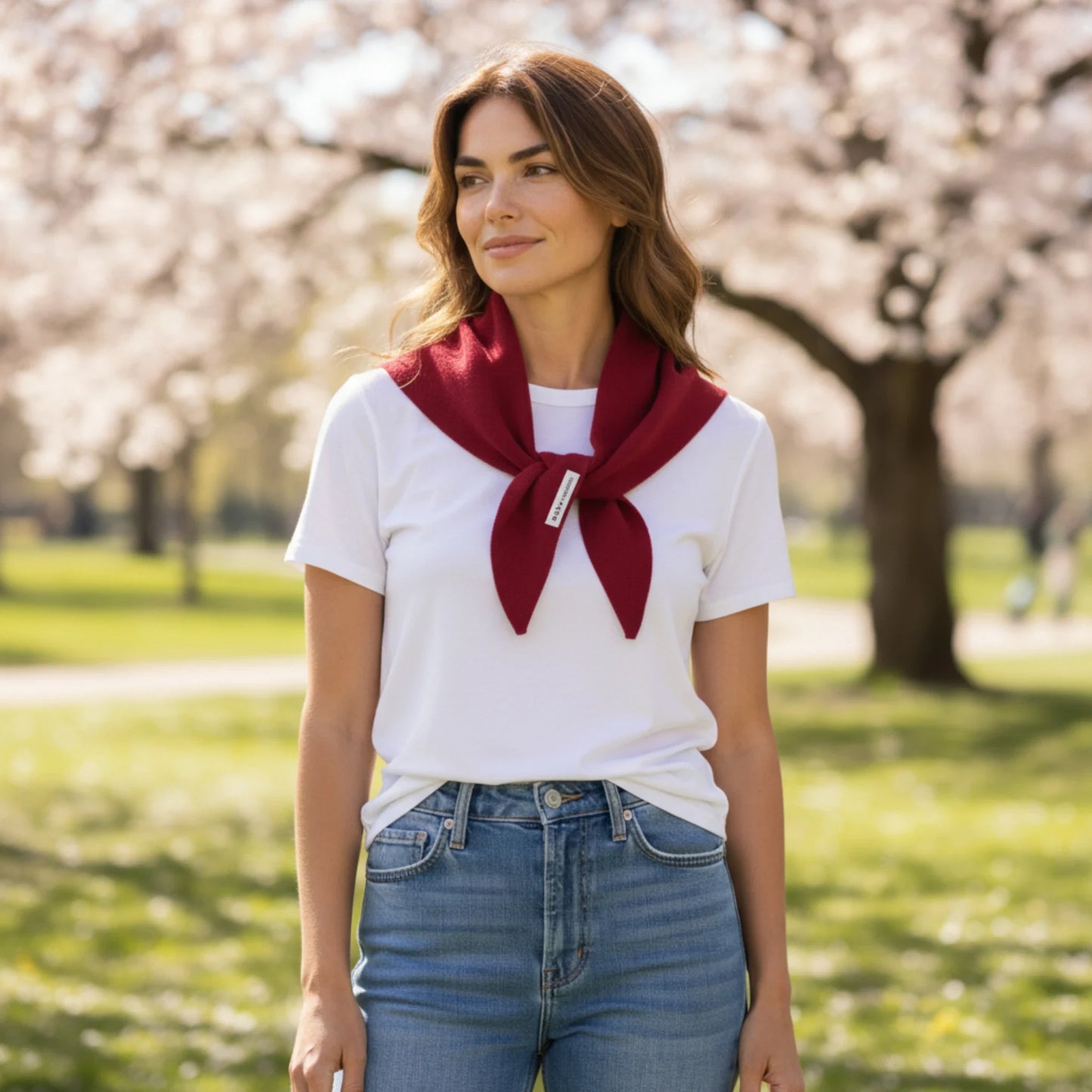 Écharpe Femme en Laine – Triangle 120 cm – Élégance & Chaleur | Maison Amavia