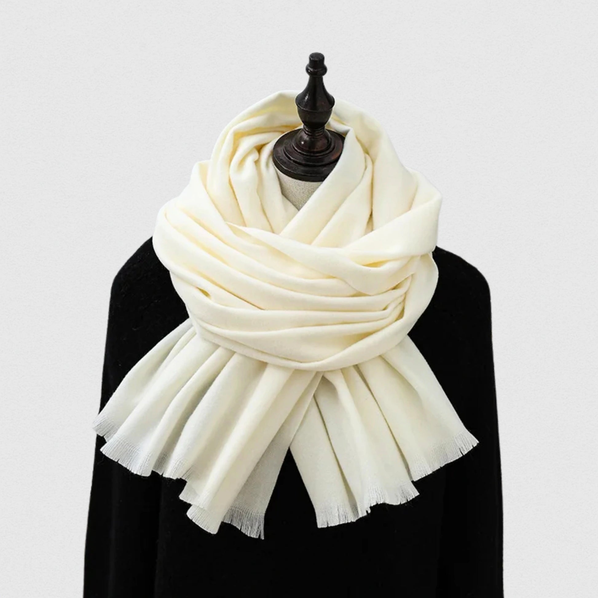 Écharpe unisexe polaire blanc crème – grand châle 70×195 cm – Maison Amavia