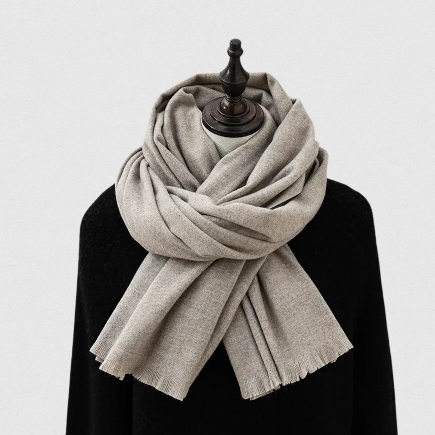 Écharpe unisexe polaire gris perle – grand châle 70×195 cm – Maison Amavia