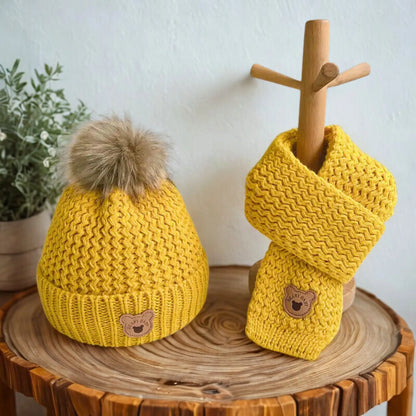 Ensemble chapeau et écharpe bébé jaune – chaud et mignon – Maison Amavia