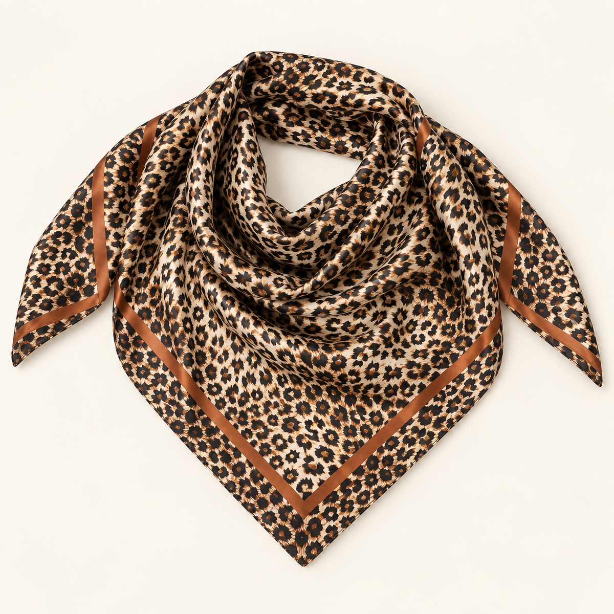 Foulard carré léopard femme beige effet satiné