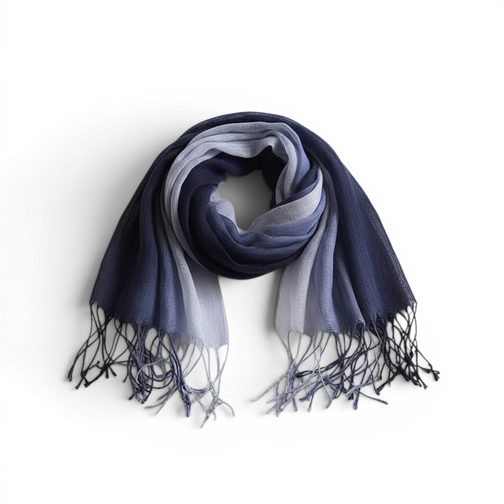 Écharpe Maison Amavia 100% lin dégradé bleu et gris avec franges, idéale pour le printemps/été.