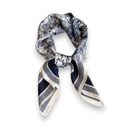 Foulard femme carré bleu motif floral 70x70 en polyester effet soie