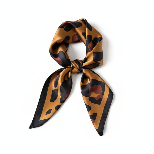 Foulard femme léopard camel carré 70x70 en polyester effet soie